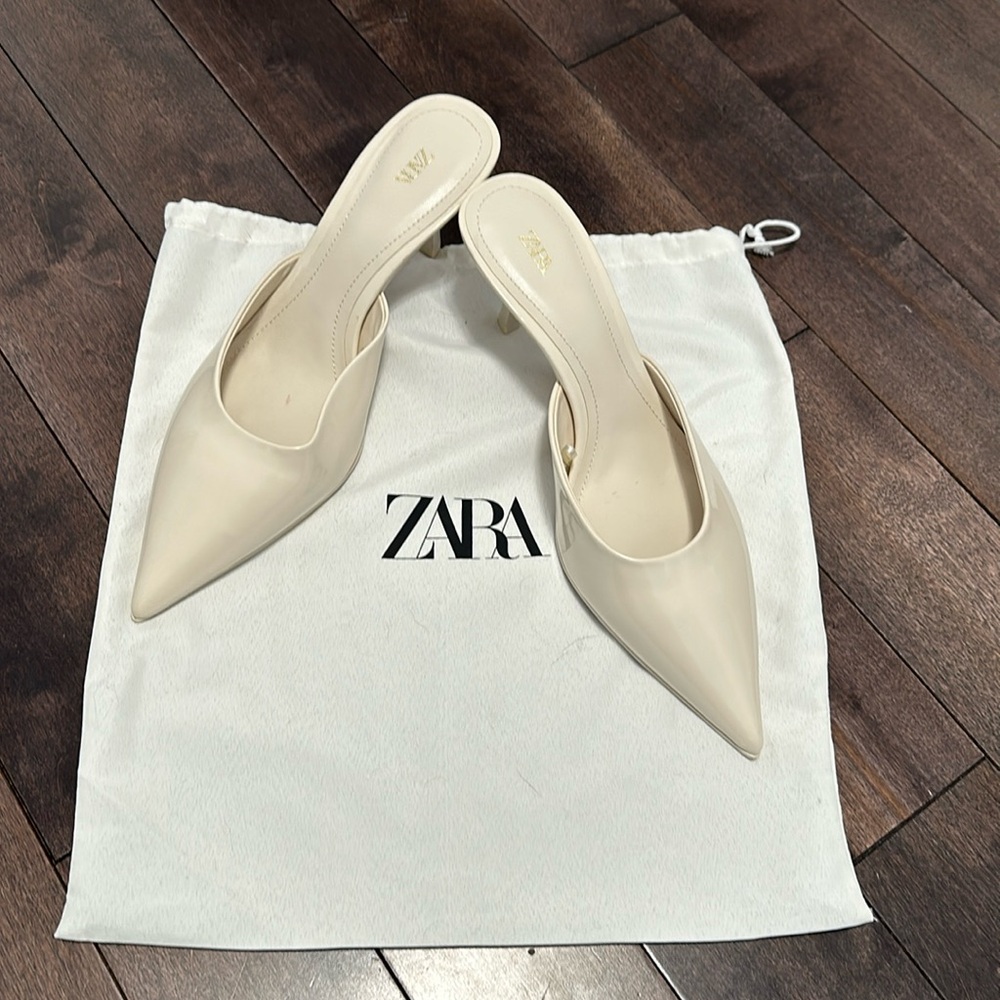 Zara White Rubber Kitten Heels | 40 nwot